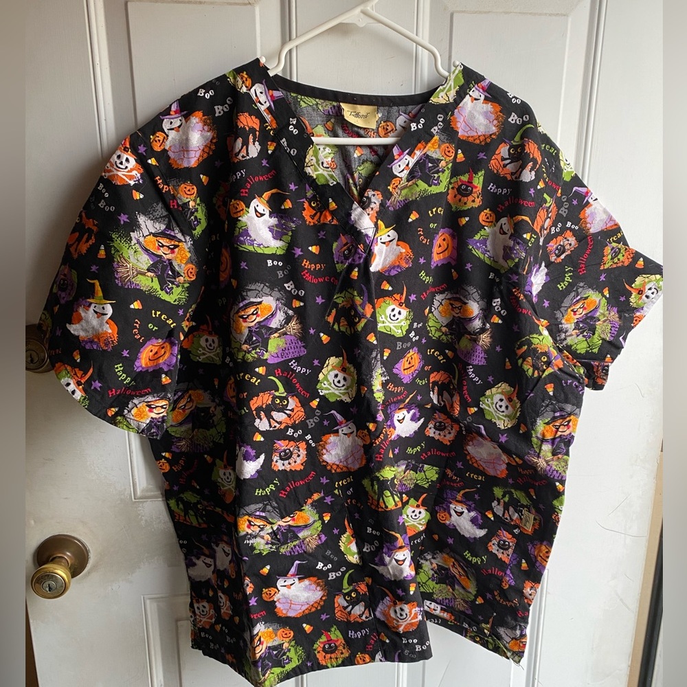 Halloween 3X scrub top